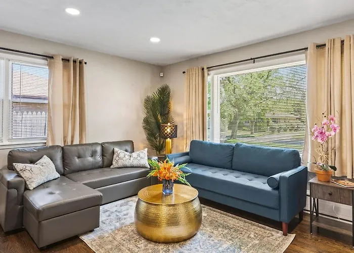 Duplex 1- Naval Base, Six Flags, Greg Petry Sportspark - Sleep 10 Ferienhaus *
