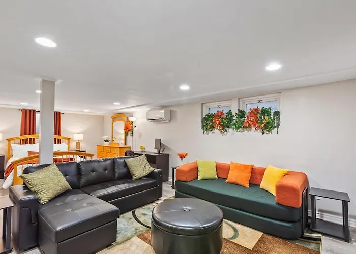 Duplex 1- Naval Base, Six Flags, Greg Petry Sportspark - Sleep 10 * Waukegan