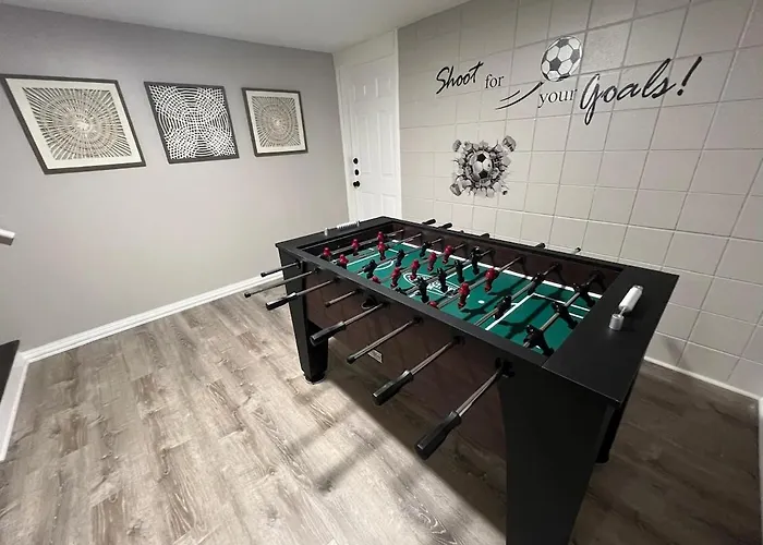 Duplex 1- Naval Base, Six Flags, Greg Petry Sportspark - Sleep 10 Waukegan