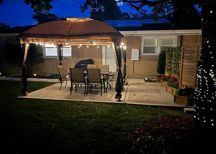 Duplex 1- Naval Base, Six Flags, Greg Petry Sportspark - Sleep 10 Waukegan
